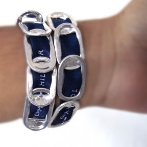 Can pull tab bracelet
