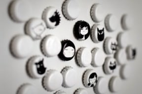 Magnetic bottle caps