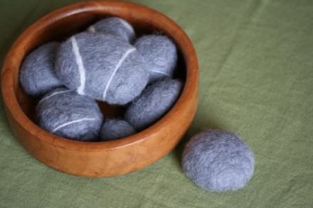 DIY : felted rocks