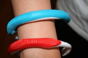 Toothbrush bracelet