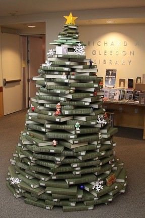 Book christmas tree