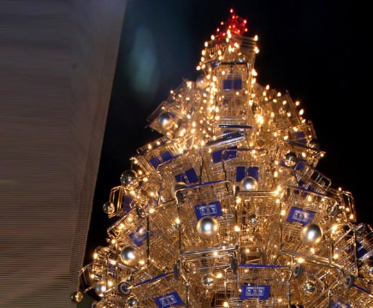shopping cart holiday tree 5 537x443 Shopping cart christmas tree shopping cart holiday tree 5 537x443 Shopping cart christmas tree in social metals architecture with Tree shopping cart Christmas cart