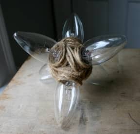 Light bulbs sculpture