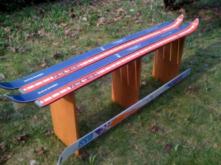 Ski bench