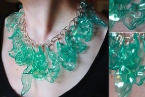 DIY : Candy necklace from Plastic cups