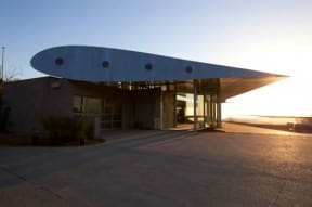 Boeing 747 wing house