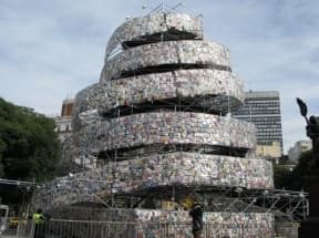 Tower of 30 000 books