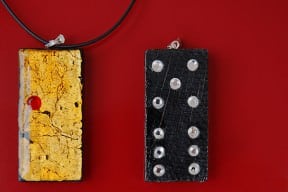 Domino pendant