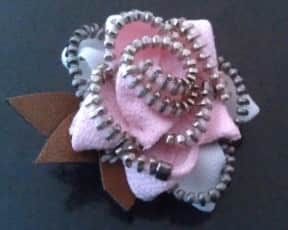 Upcycled Zipper Brooches for Breast Cancer Awareness