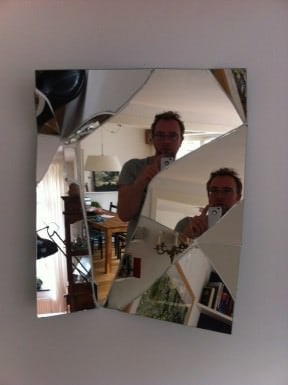 3D Make-up mirror