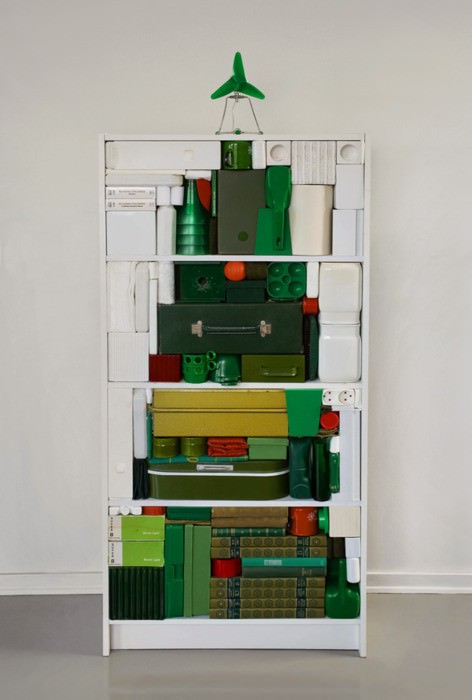christmas tree graphic Graphical christmas tree in social art  with Christmas Bookshelf Book 