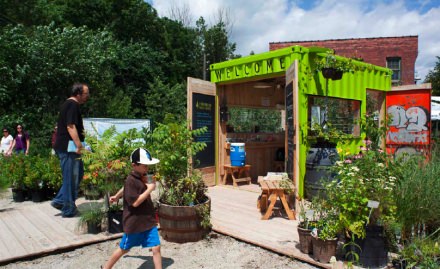Welcome hut from container