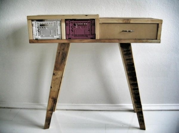 recycled pallet recyclart2 600x446 Recycled wooden pallet furniture in wood pallets 2 furniture diy  with Pallets Furniture Drawer Crates 