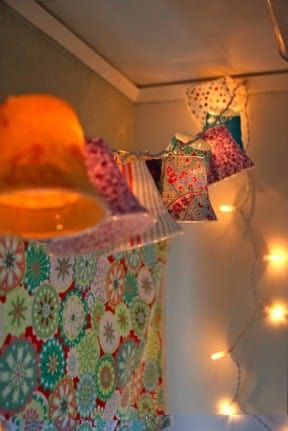 DIY : Lamp shades on a string