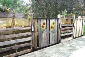 Pallets Patio Fence