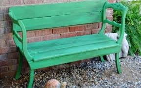 How to convert old chairs into a new bench