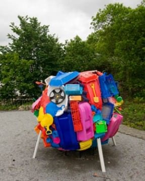 Plastic Planet – Sculptures