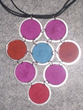 Jewelry made of floppy discs