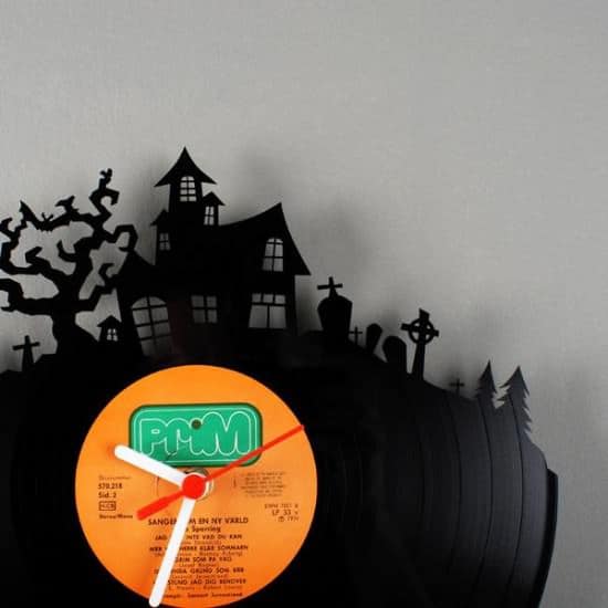 vinyl clock5 Vinyls Upcycled Into Clocks By Pavel Sidorenko 1 • Recycled Vinyl