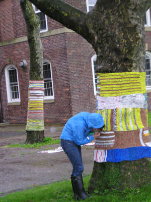 Knit For Trees ! 2 &bull; Interactive, Happening & Street Art
