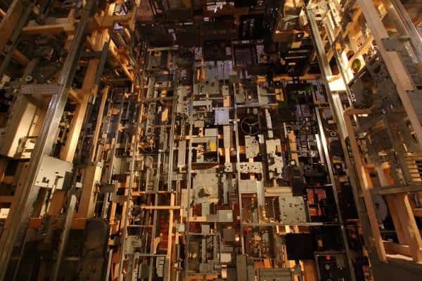 Spectacular Dead Computers Room Installation ! 3 &bull; Recycled Art