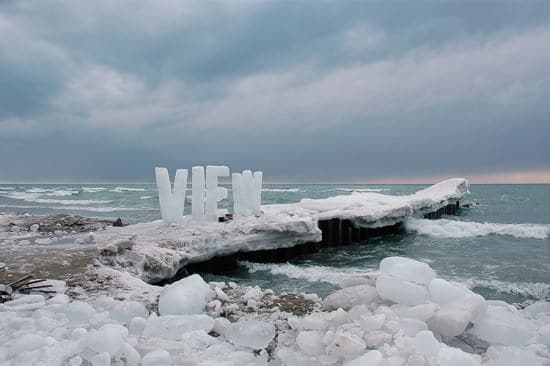 Ice Typography 4 &bull; Interactive, Happening & Street Art
