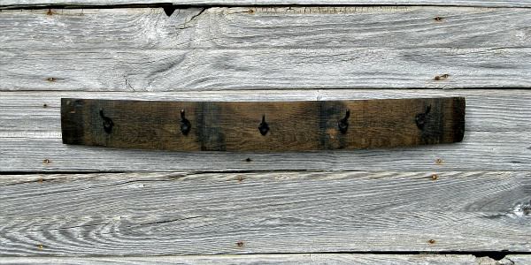 wine-barrel-coat-rack-with-rusty-cast-iron-hooks-1