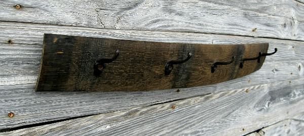 wine-barrel-coat-rack-with-rusty-cast-iron-hooks-2