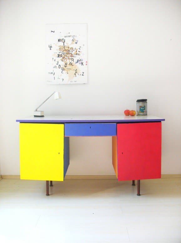 painted_desk_1