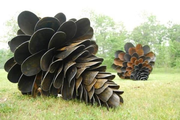 Giant Pine Cones from Old Shovel Blades 1 • Recycled Art • Recyclart giant-pine-cones