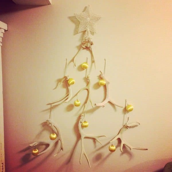 Antlers Christmas Tree 1 &bull; Do-It-Yourself Ideas