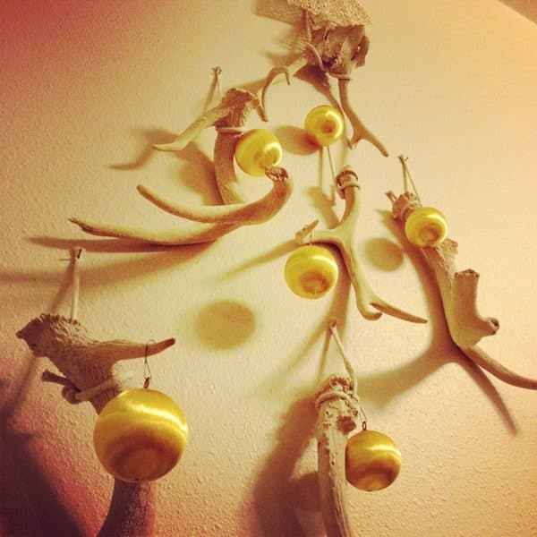 Antlers Christmas Tree 3 &bull; Do-It-Yourself Ideas
