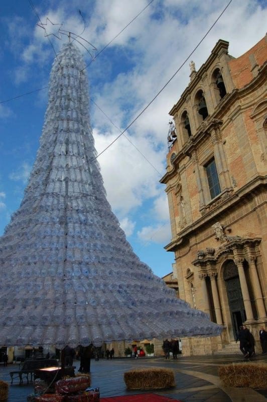 christmas tree Christmas Tree Made From 1750 Recycled Plastic Bottles 1 • Recycled Plastic