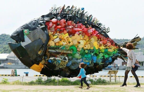 Giant Recycled Trash Fish 1 • Recycled Art • Recyclart tumblr_mn3tw3phj91qjq1k3o1_1280