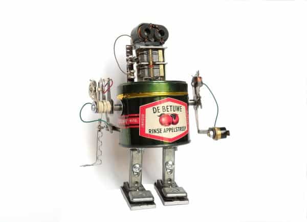 Metal Boxes Recycled in Robots 1 • Recycled Art • Recyclart SAMSUNG DIGITAL CAMERA