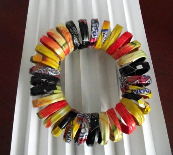 Paper & Cardboard Jewelry 1 • Recycled Cardboard • Recyclart subir66