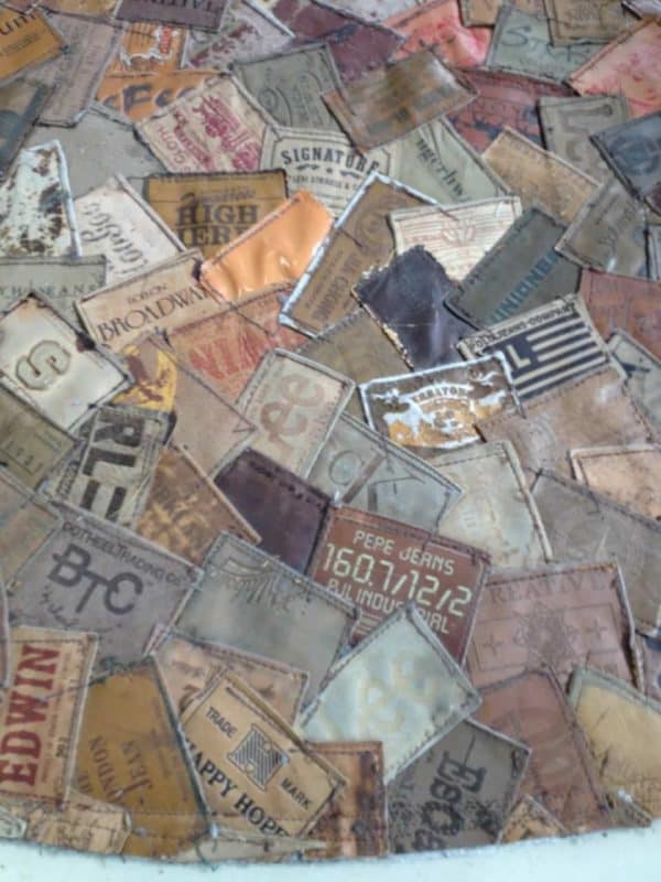 NCE-jeans-labels-close