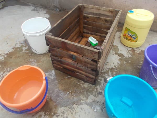 Tomatoe Crate Book Shelf 1 • Recycled Furniture • Recyclart DSCN0013