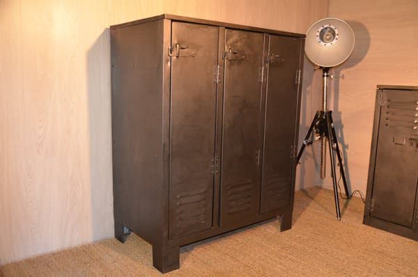 Industrial Chest of Drawers 1 • Recycled Furniture • Recyclart buffet-pieds-1