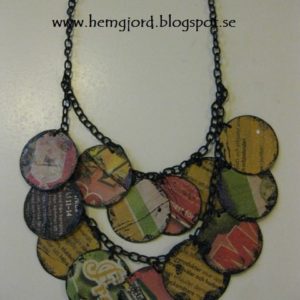 Necklace of Recycled Newspaper & Cornflakes-box 19 &bull; Recycling Paper & Books
