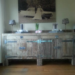 Pallets Sideboard 9 &bull; Recycled Vinyl