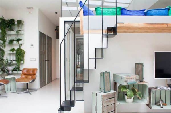 Repurposed Decoration for a Dutch Loft 1 • Home Improvement • Recyclart Peggy-Betke-loft_01