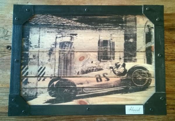 Pallet as Wall Picture 1 &bull; Recycled Pallets