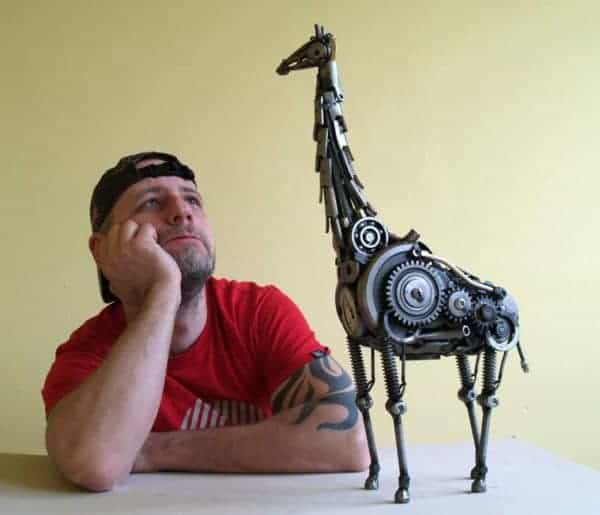 tomas-vitanovsky-makes-animal-sculptures-out-of-scrap-metal-11