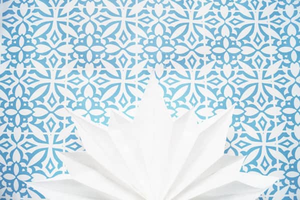 3d Stars out of Upcycled Sandwich Bags Paper 3 • Do-It-Yourself Ideas • Recyclart recyclart.org-3d-stars-out-of-paper-sandwich-bags2