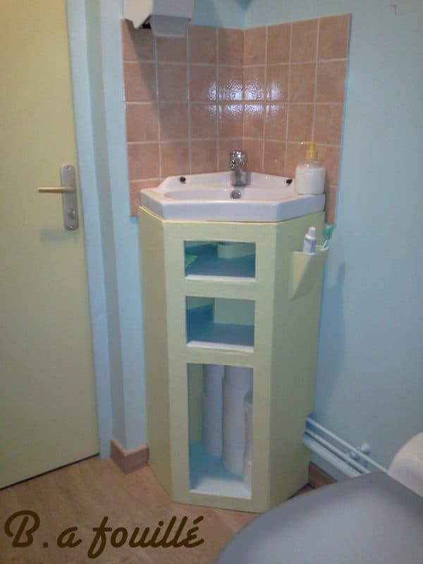 Upcycled Cardboard around a Siphon as Bathroom Furniture 1 • Recycled Cardboard • Recyclart recyclart.org-cardboard-around-a-siphon