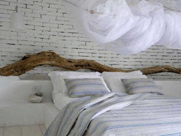 recyclart.org-fantastic-decor-ideas-using-driftwood-brances-or-reclaimed-wood2