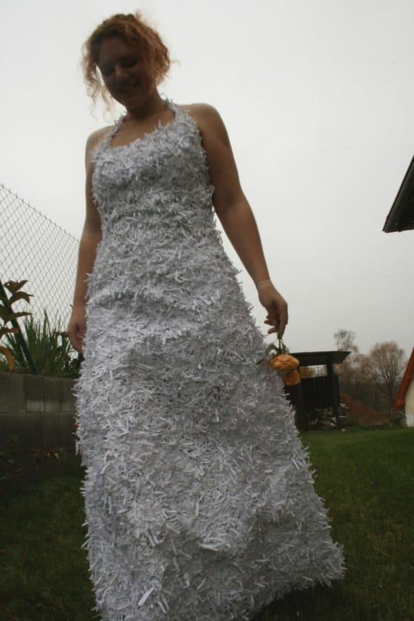 recyclart.org-dress-from-shredded-paper-trash