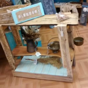 Entry Way Table From Sycamore, Gum & Pallet Wood 17 &bull; Wood & Organic