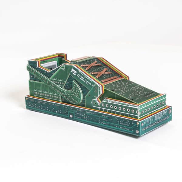 Recycled Art Interview #9: Gabriel Dishaw 6 • Interviews • Recyclart 150408-DigitalDunk-3128